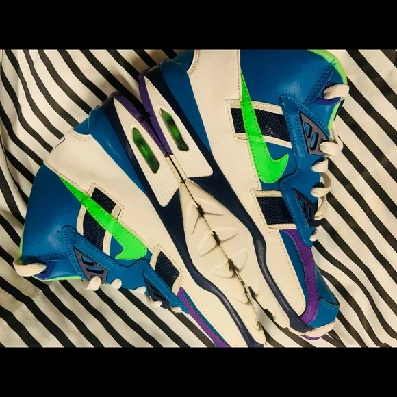 •Nike Air Trainer SC GS Imperial Blue Scream Green Shoes (2019)• - Picture 2 of 10